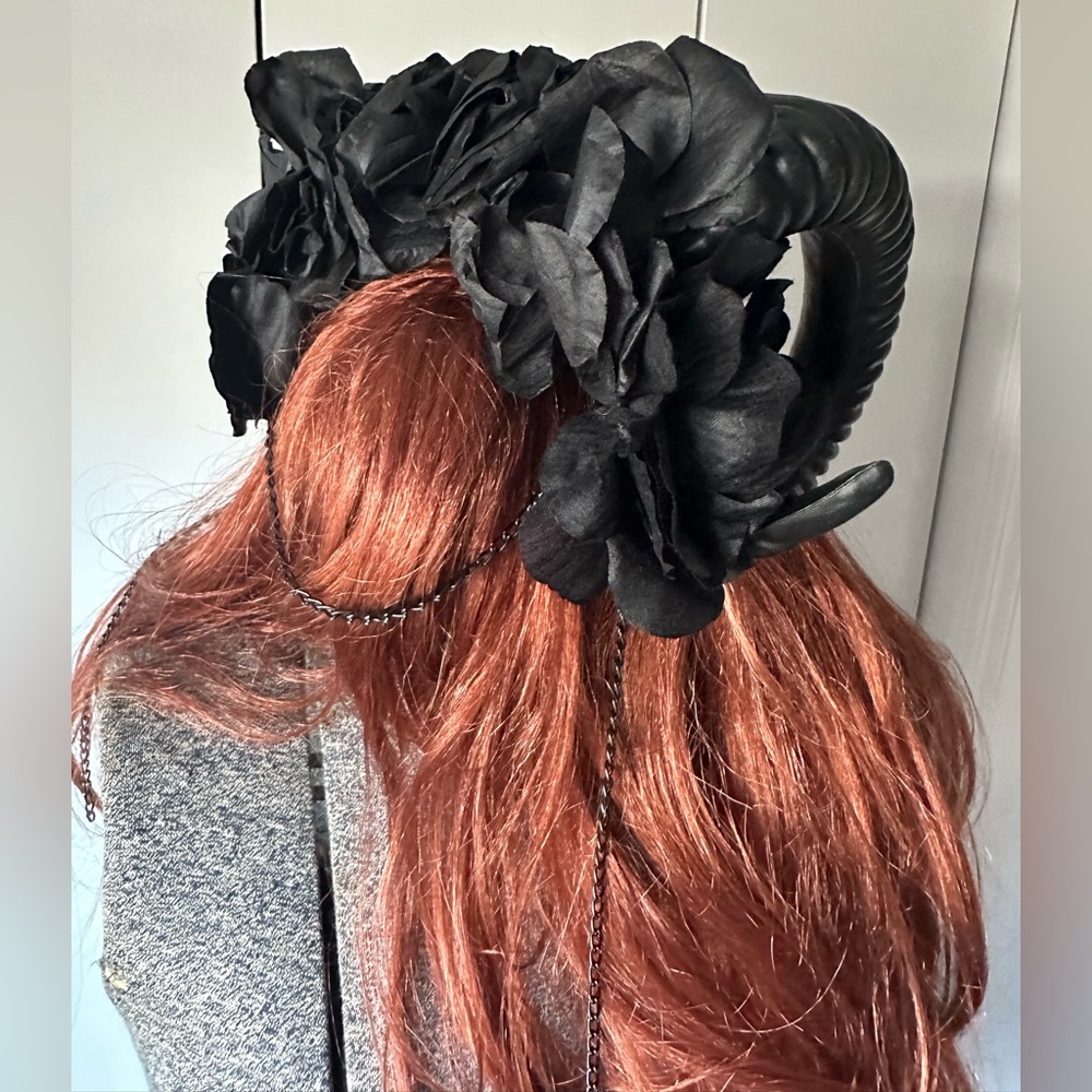 Black Floral Headpiece with Golden Horns - Halloween Capricorn, Aries - Picture 3 of 5